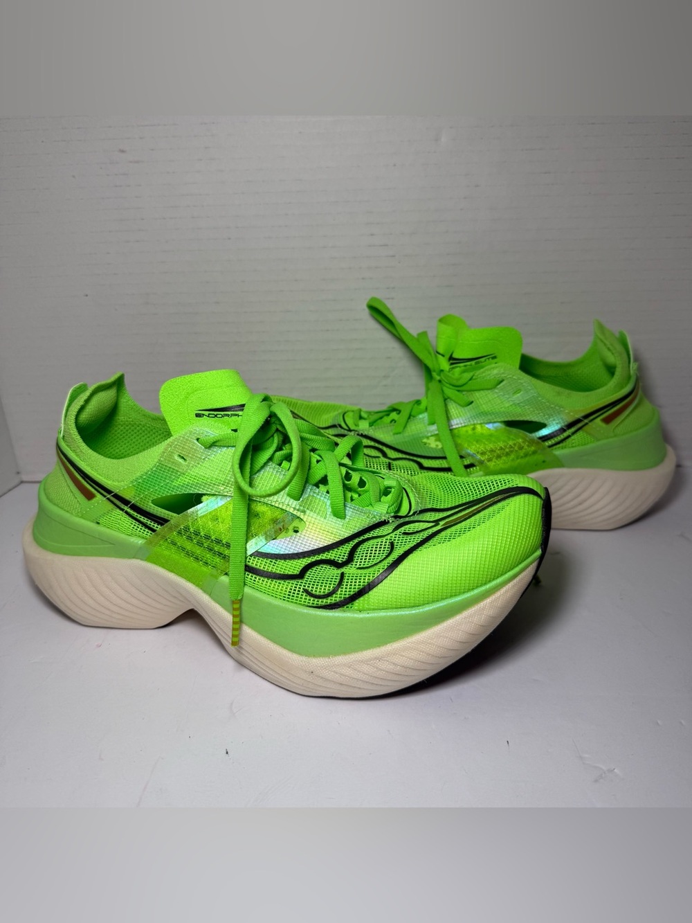Saucony Endorphin Elite Women’s 8 Slime Green Carbon Plate Running Race Shoes